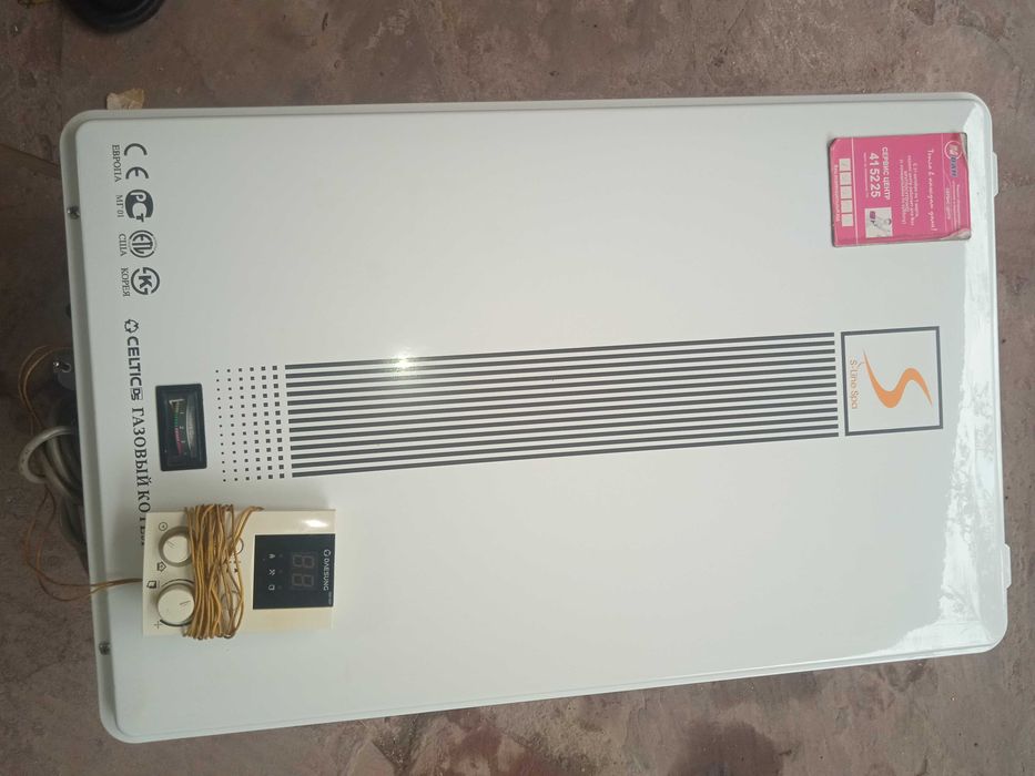 двухконтурный отопительный котёл-Celtic-Селтик-в отличном  состоянии-