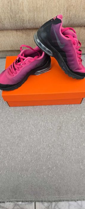 Дамски Nike маратонки