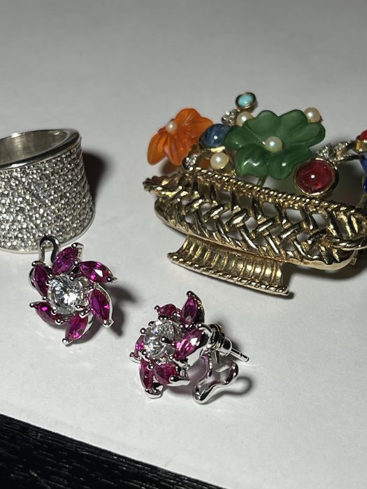 Bijuterii de argint cu pietre naturale