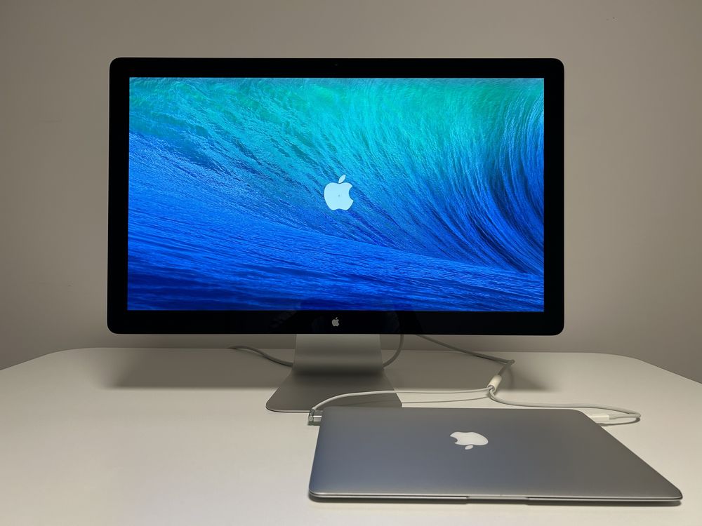 Apple Thunderbolt Display - 27 inch LED монитор