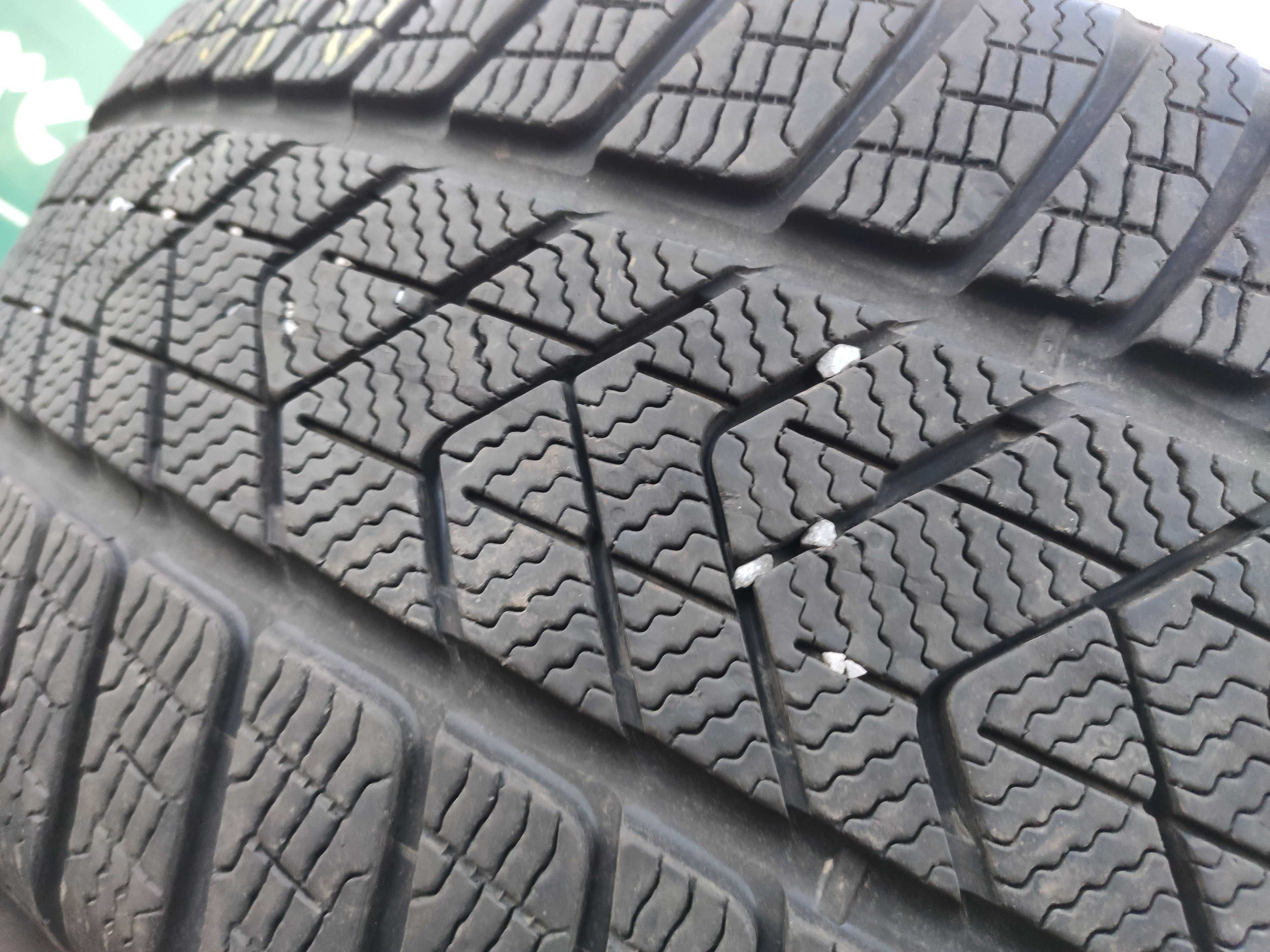 2бр Зимни гуми 275 45 20 - Pirelli Runflat - DOT 2023