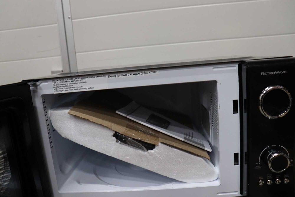 Микровълнова фурна Nostalgia RMO4BK Retro, 800W, 12 настройки, LED