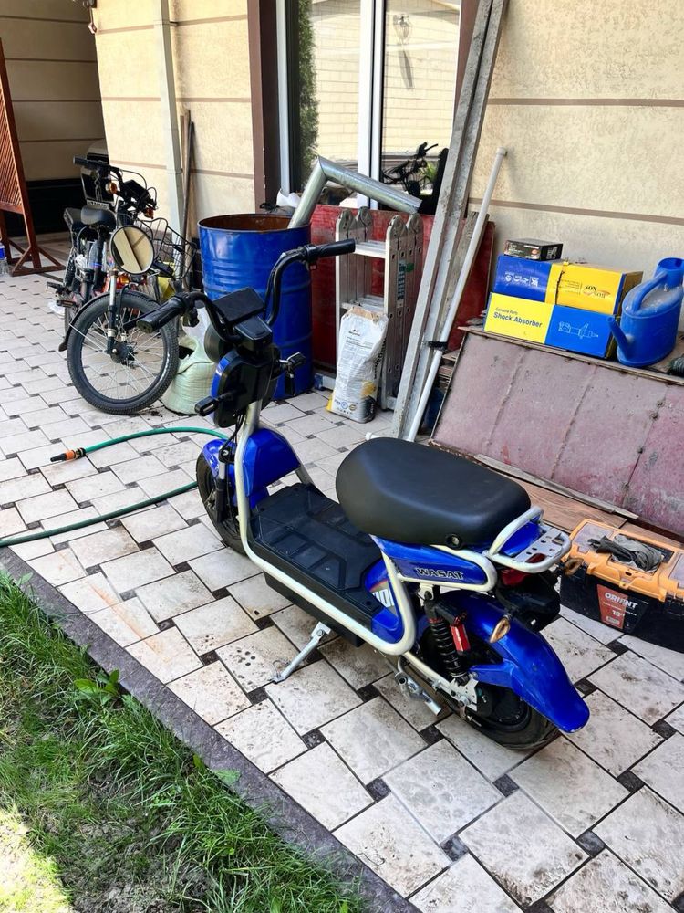 Skuter sotiladi srochna