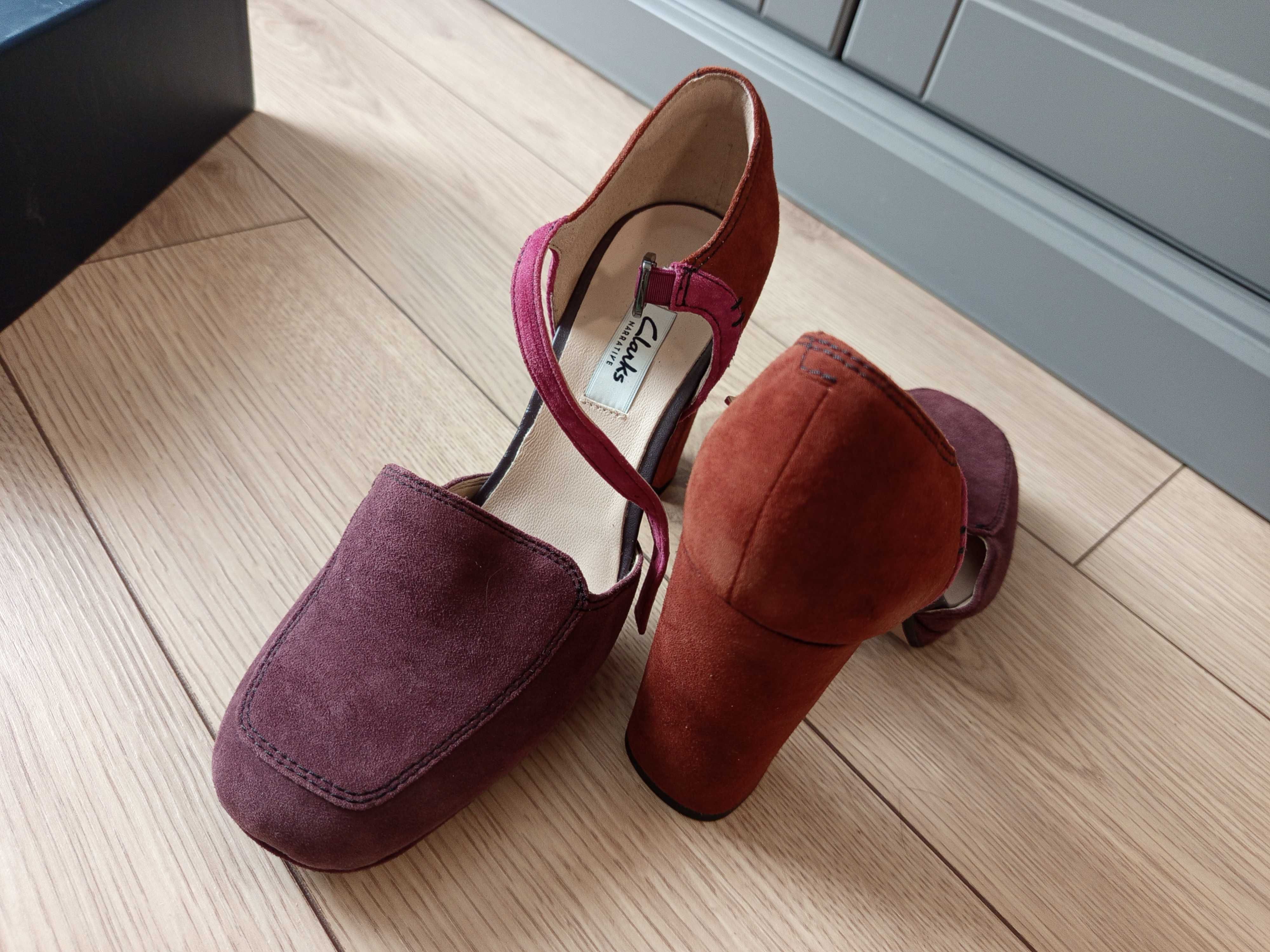 Обувки Clarks, естествен набук