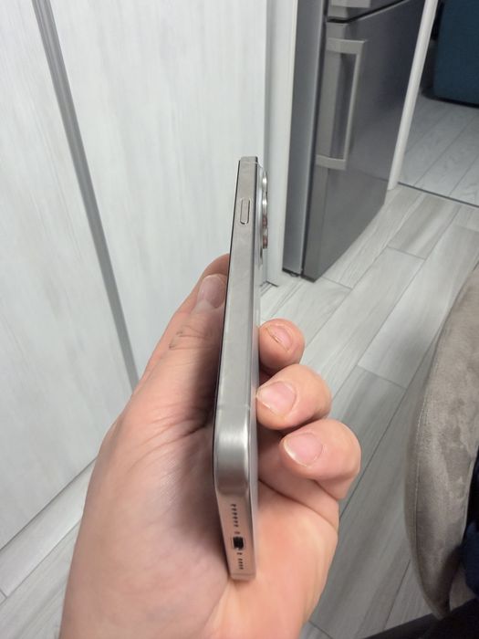 Iphone 15 pro max cu garantie 1 an