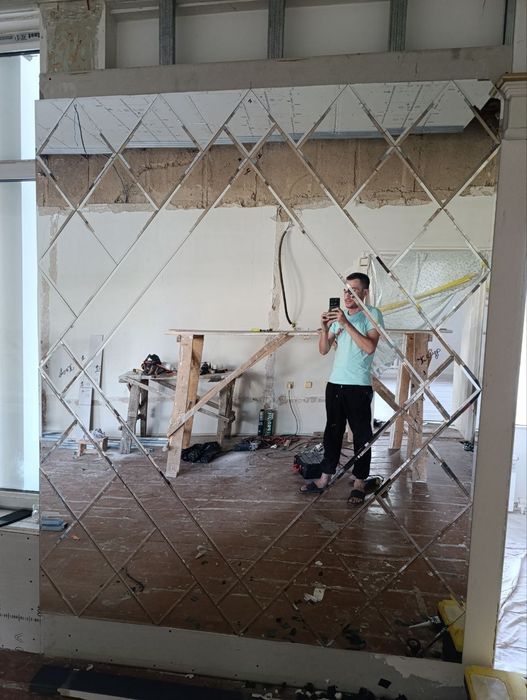 Oyna xizmatlarimza Dush kabina Vitraj Zerkla rombik xizmatlari mavjud