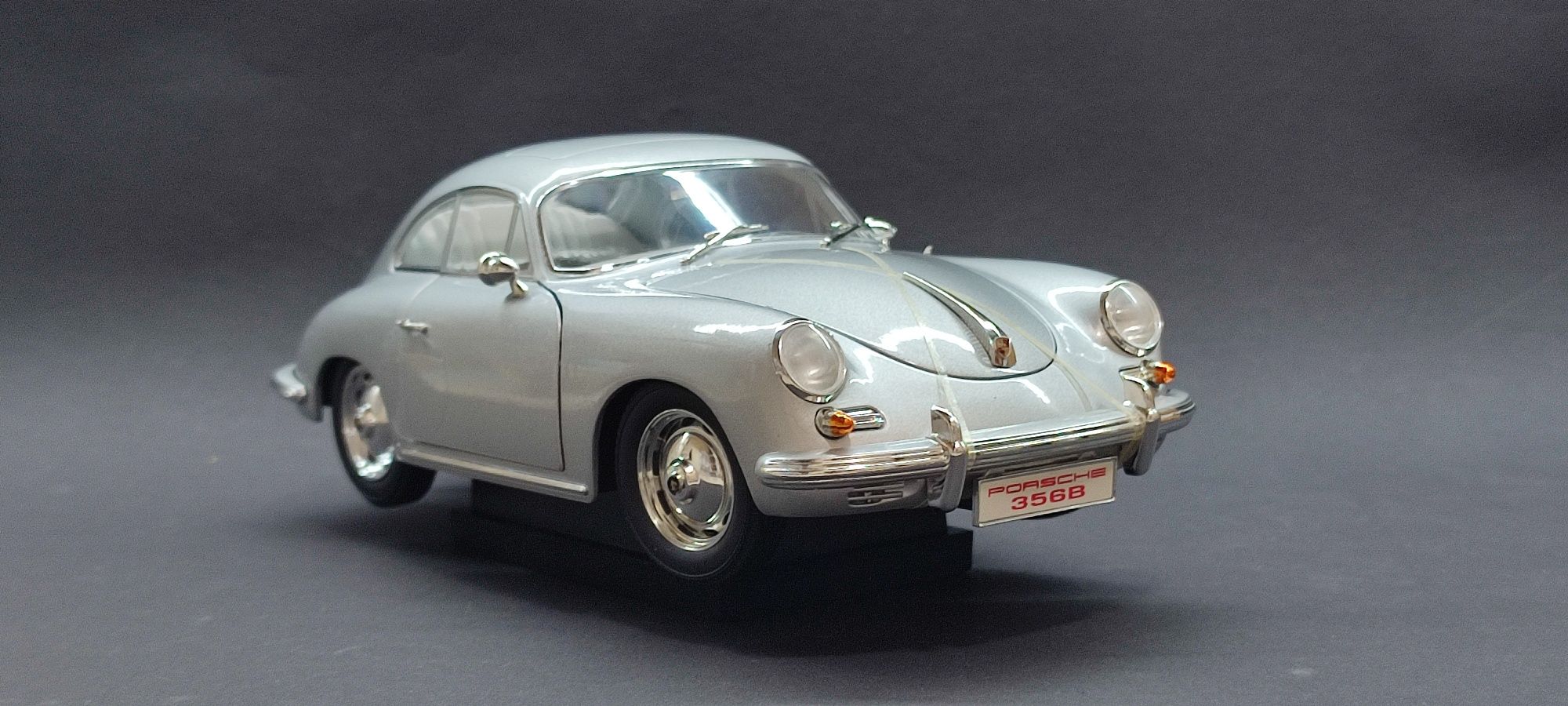 Модел 1:18 Porsche 356B (1960)Ricko