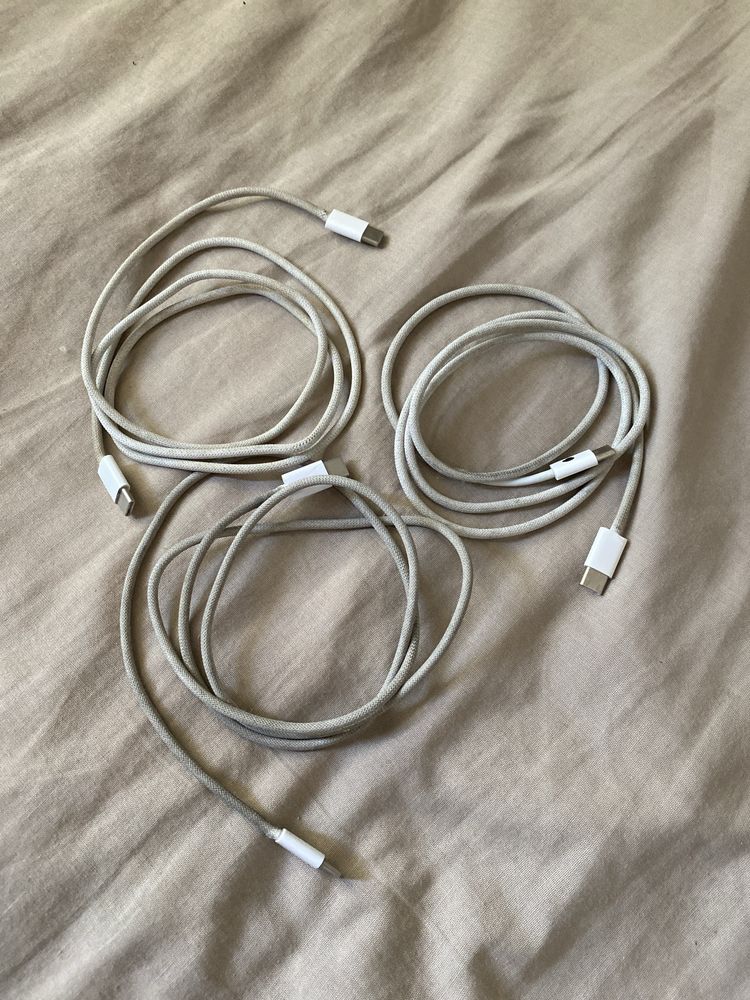 Iphone 15 max kabel orginali