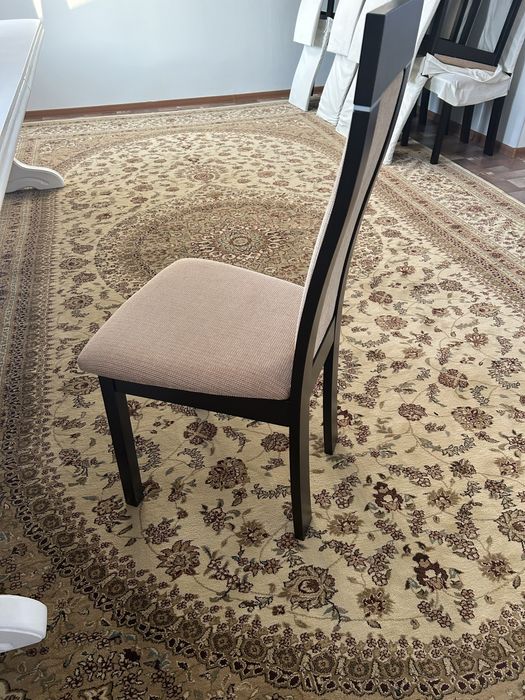 Стол және 22 орындық