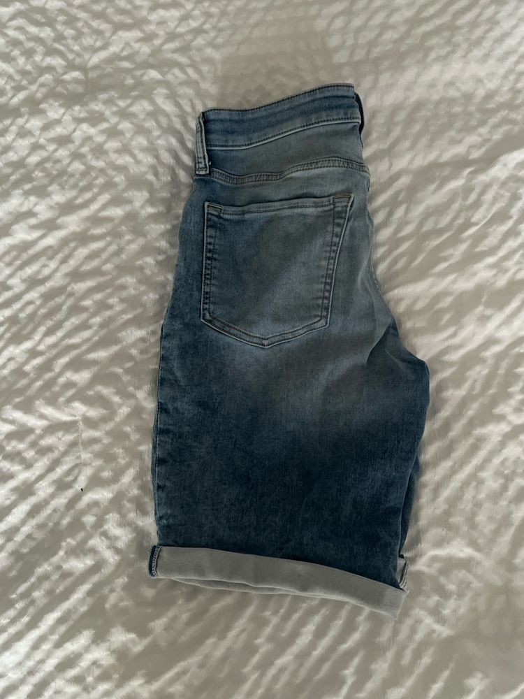 Дънкови къси панталони H&M