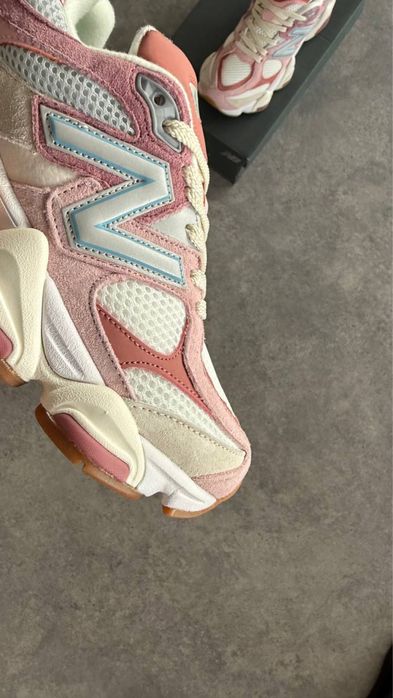 New Balance 9060 - Rose Pink