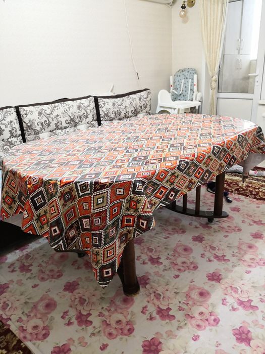 Столы для гостиной