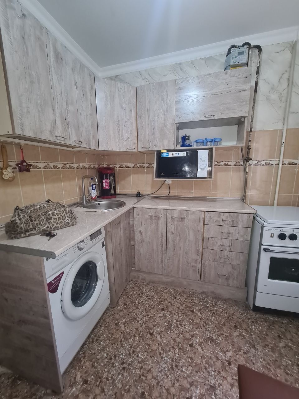 Широткада 3 хонали квартира сотилади