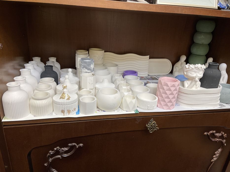 Продаю гипсовые украшения