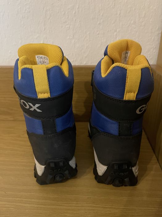 Детски зимни ботуши GEOX