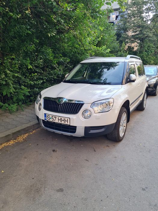 Vând Skoda yeti 2013