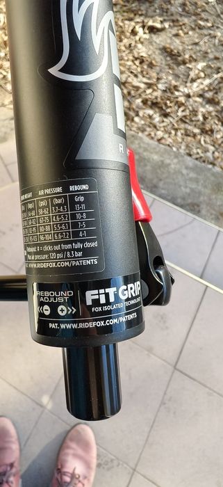 Нова FOX RACING SHOX 38 FLOAT Rhythm 27.5" 170mm GRIP BOOST 15x110mm