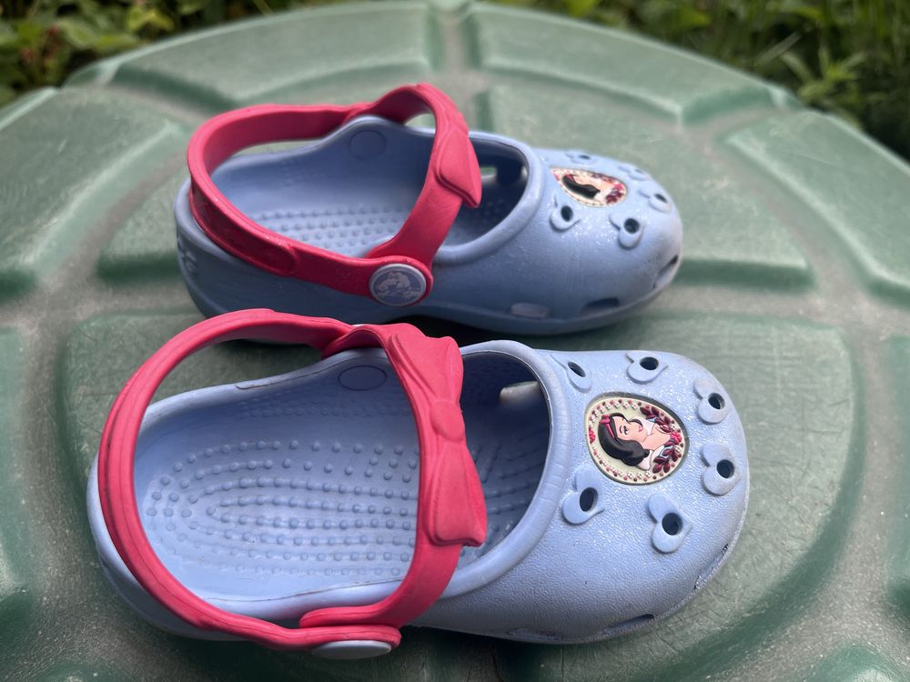 Crocs с принцеси, размер С6-7, 15см място за краче