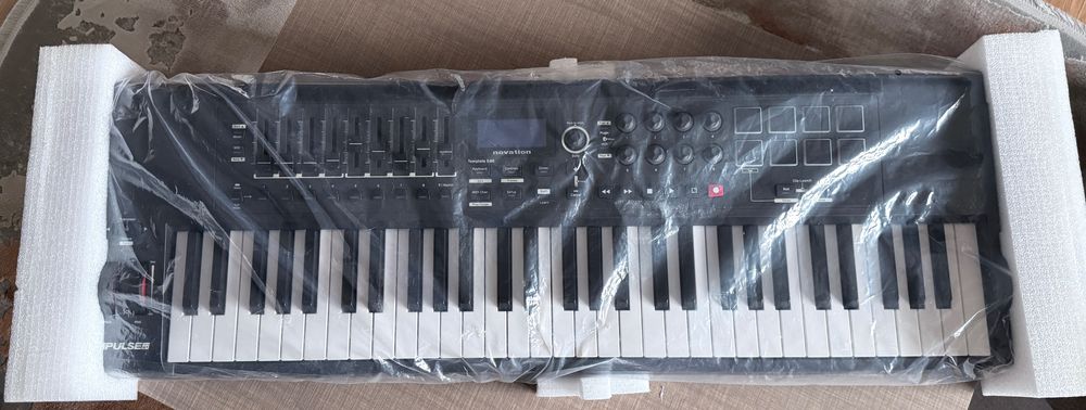 De vânzare claviatură midi NOVATION IMPULSE 61