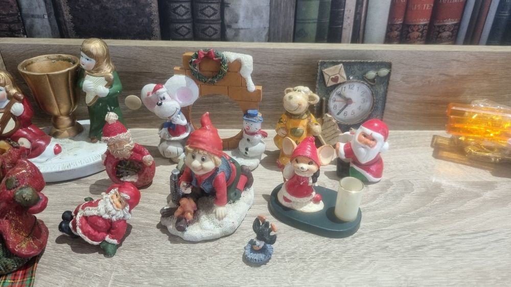 Коледни фигурки.