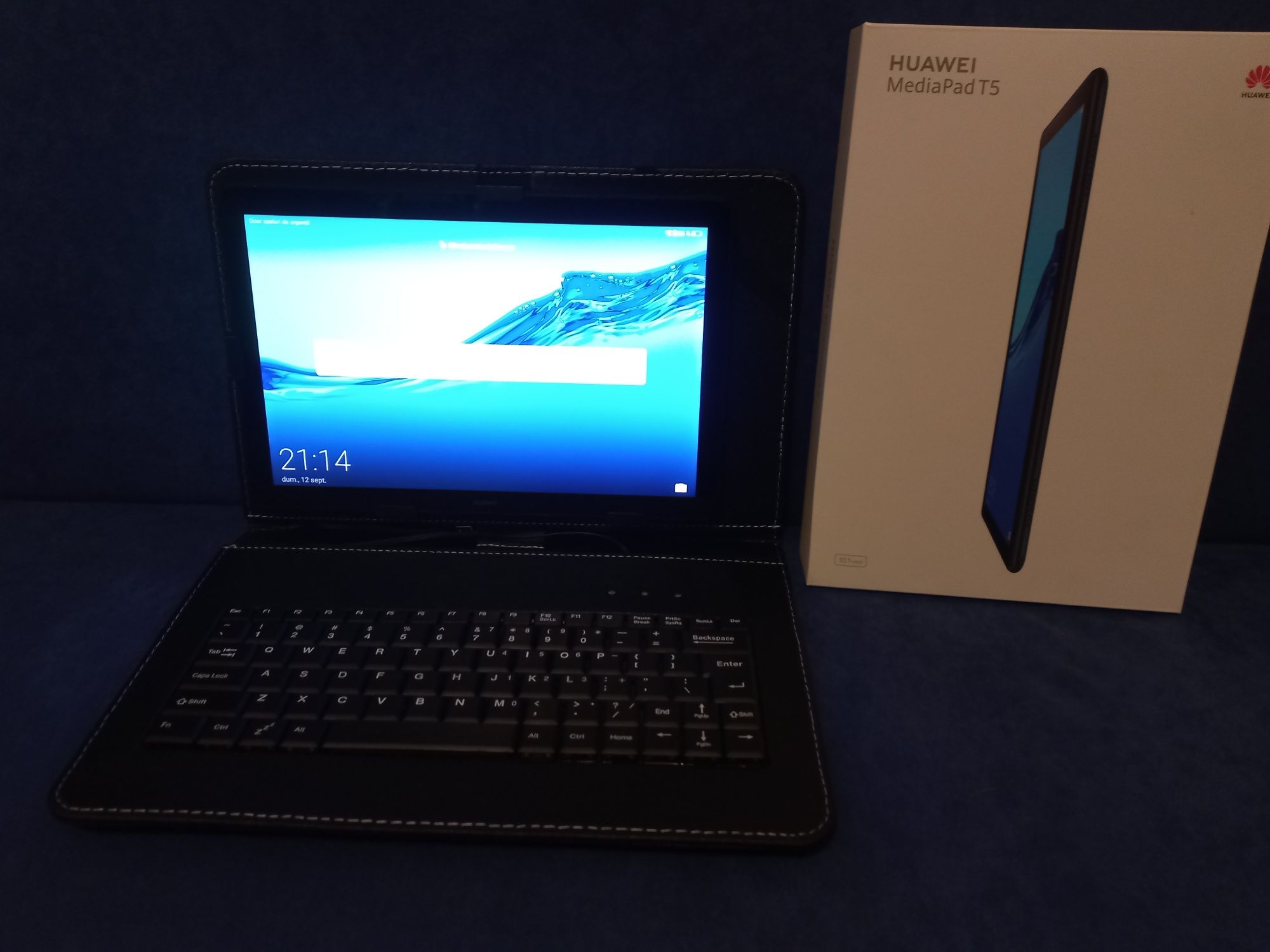 Tableta Huawei T5 + Husa cu tastatura