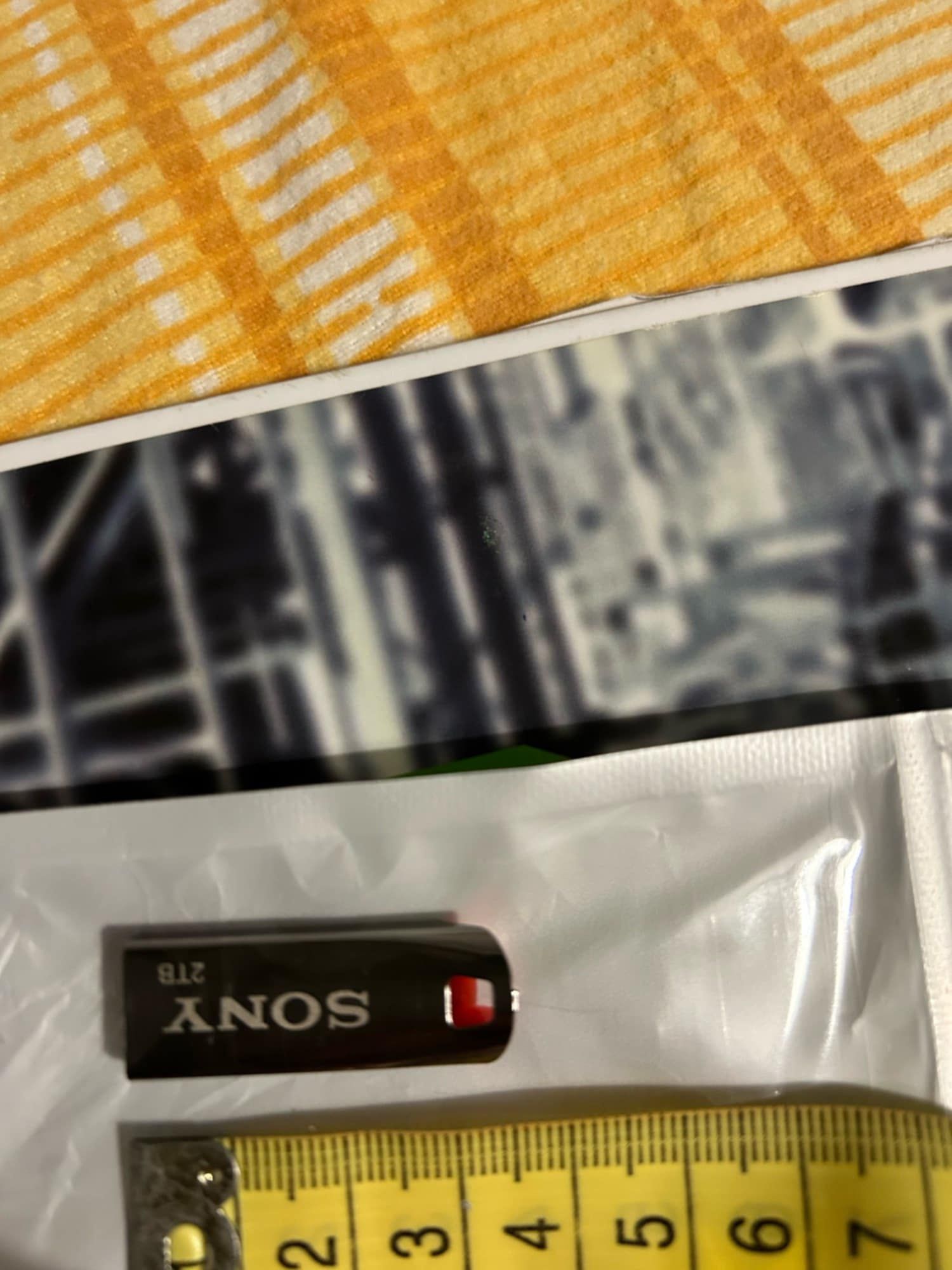 Флашка SONY 2TB .