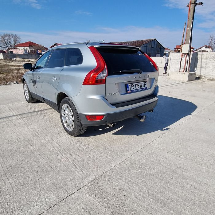 Volvo xc60 2.4 215hp 2010