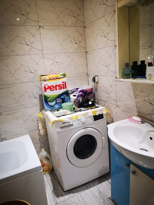 Vând apartament 2 zona Vișoi bl8