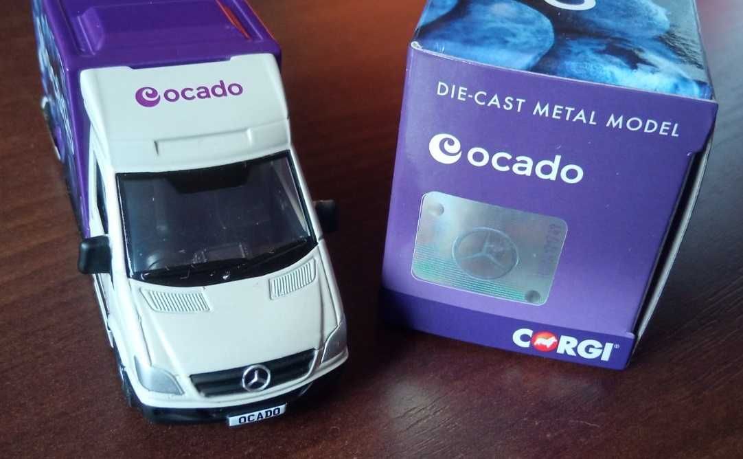 Mercedes Sprinter ”Blueberry” Ocado CORGI 9.5cm Die Cast