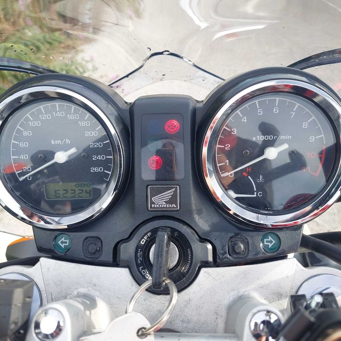 Honda Hornet 900