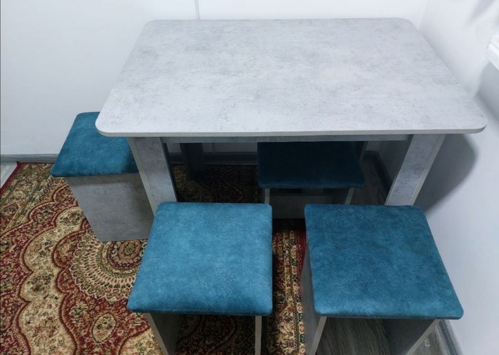 Продаются новые кухонные столы, табуретки от производителя.