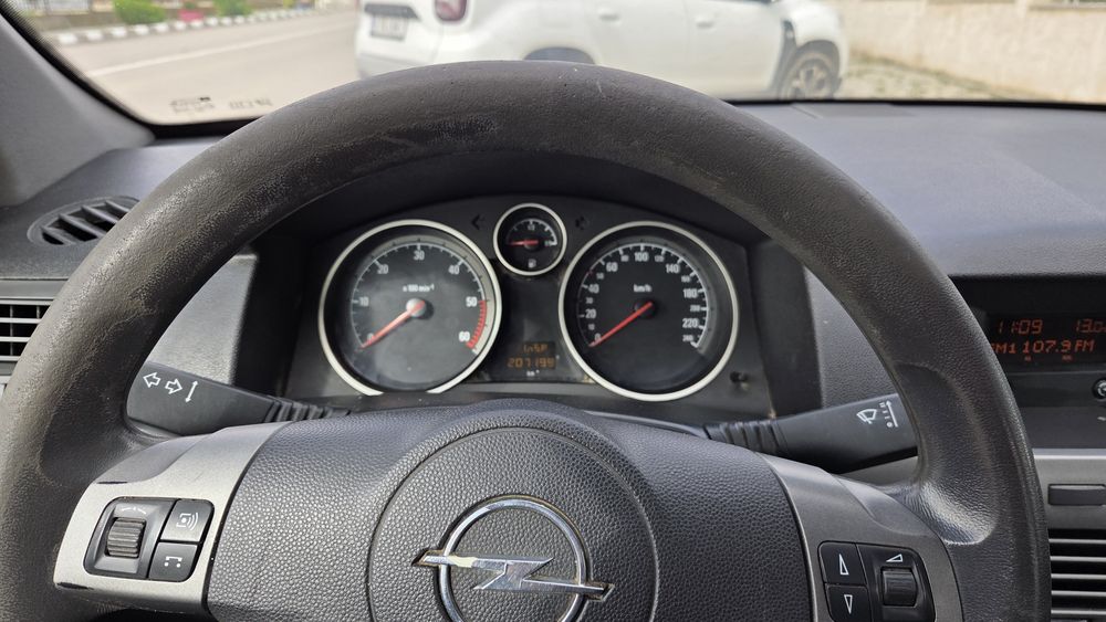 Opel Astra H 1.3D 6 trepte