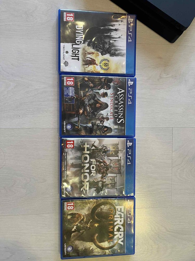Продавам Playstation 4