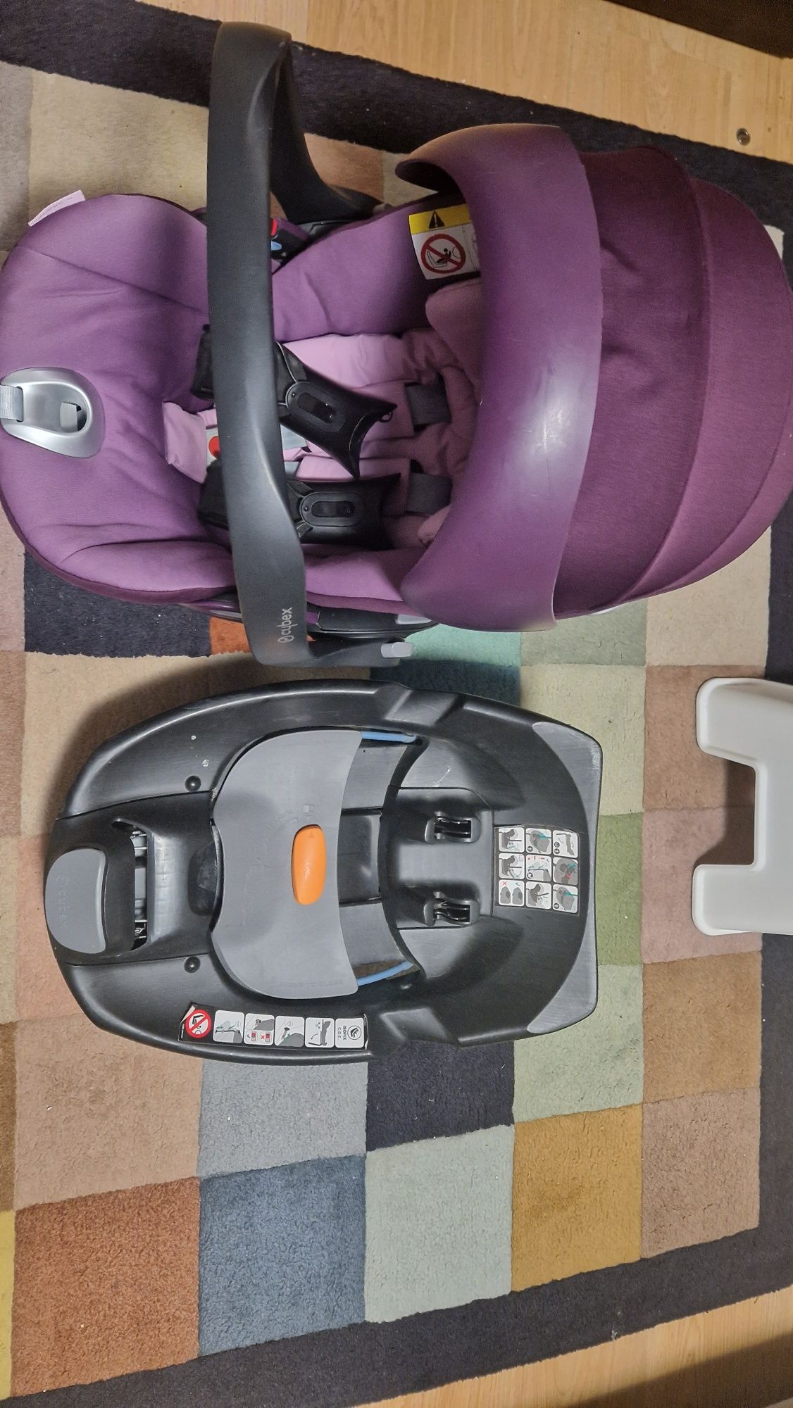 Кошница/стол за кола Cybex cloud Q, адаптери и isofix база