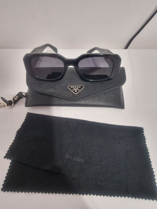 Ochelari de soare prada