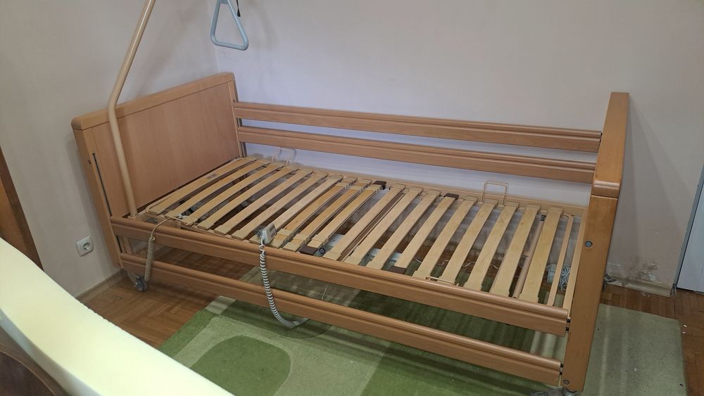 Електрическо болнично лежло