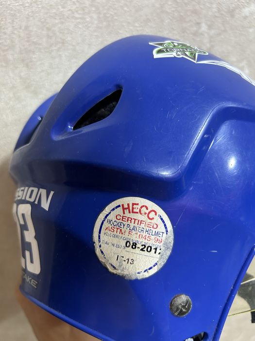 Шлем хоккейный с визором