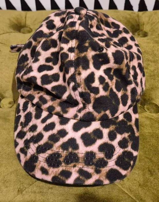 Sapca animal print [noua, fara eticheta]