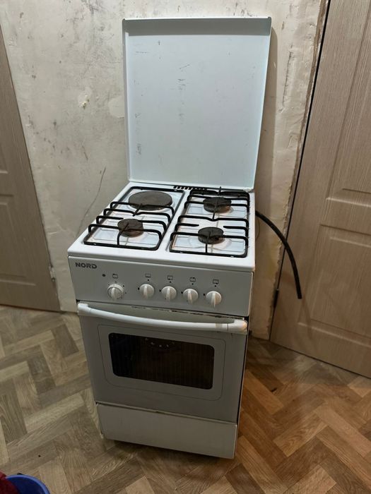 Продам газовую плитку с одной электро комфоркой