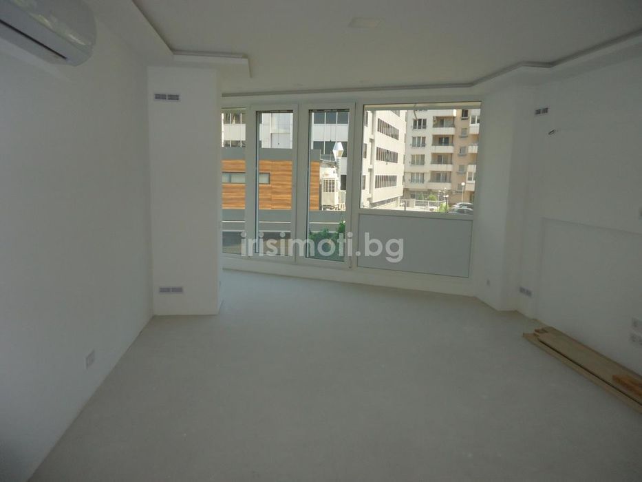 Продава , €289000, 90кв.м. в Младост 4