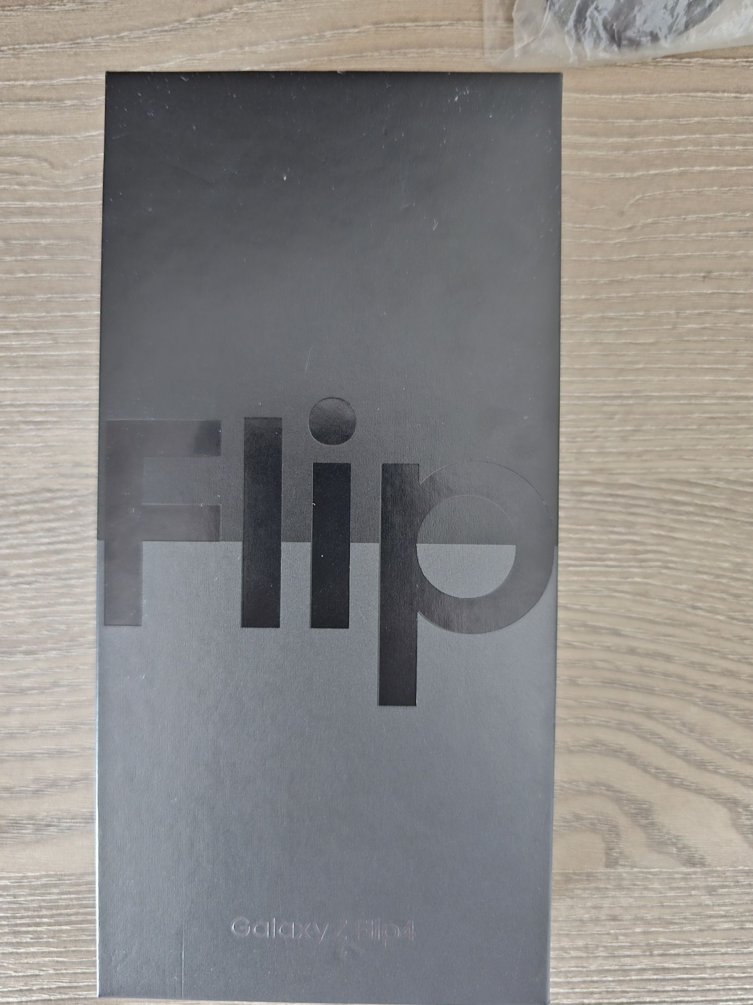 Samsung Galaxy Z flip4 256 gb