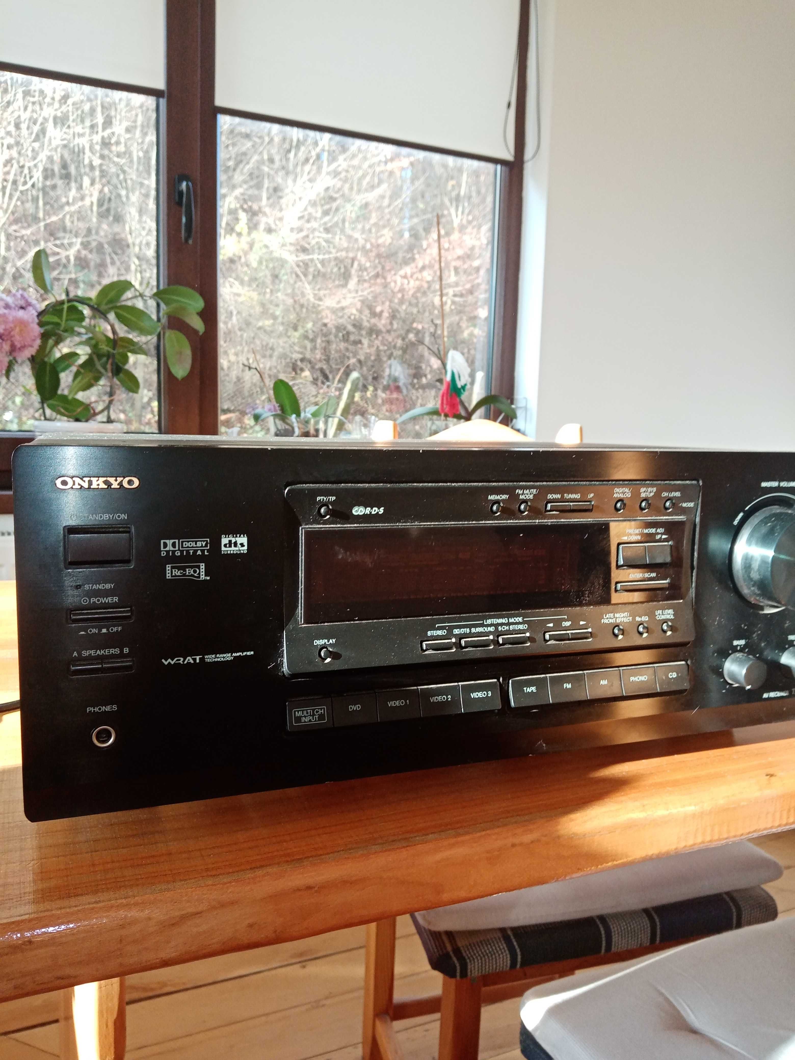 Ресийвър Onkyo TX-DS575