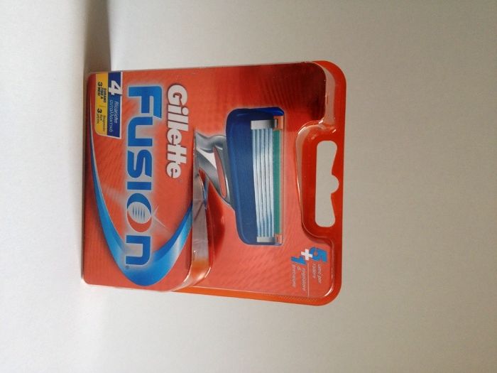 Rezerve Gillette si Aparate Gillette