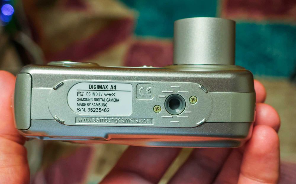 aparat foto digital Samsung A4 (digicam cu senzor CCD)