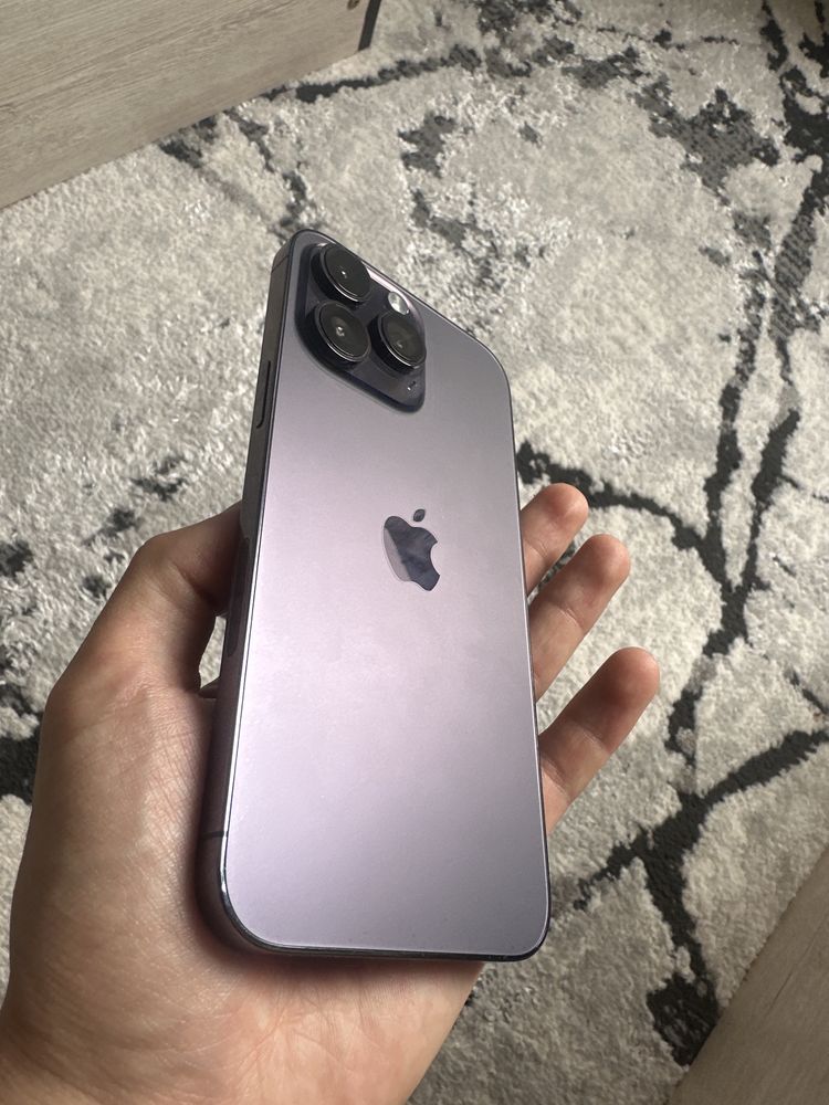 iPhone 14 pro max.