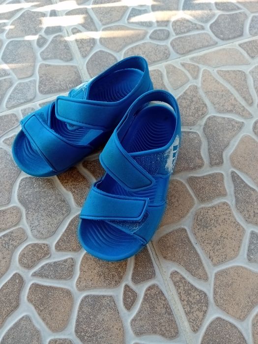sandale adidas baieti marime 26 27 interior 17cm 4 5 ani