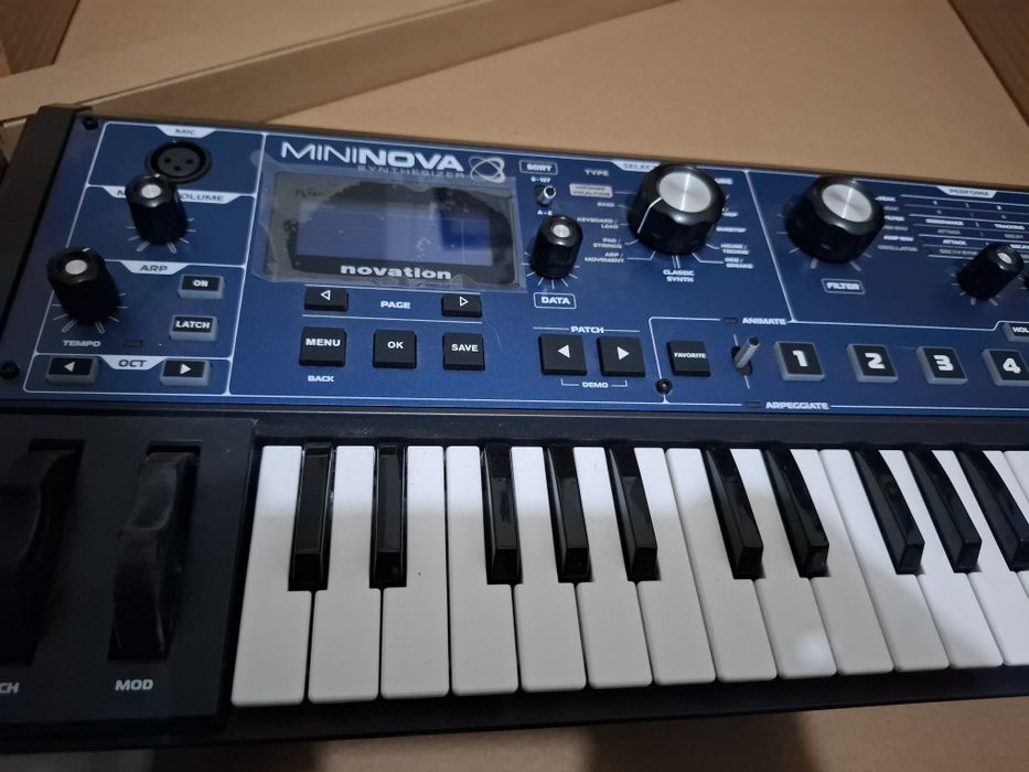 Novation Mininova