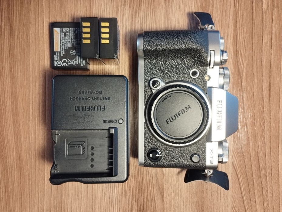 Fujifilm X-T3 body + 3 аккумулятора и зарядное