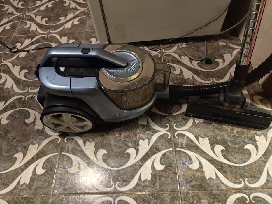 Продам новый пылесос