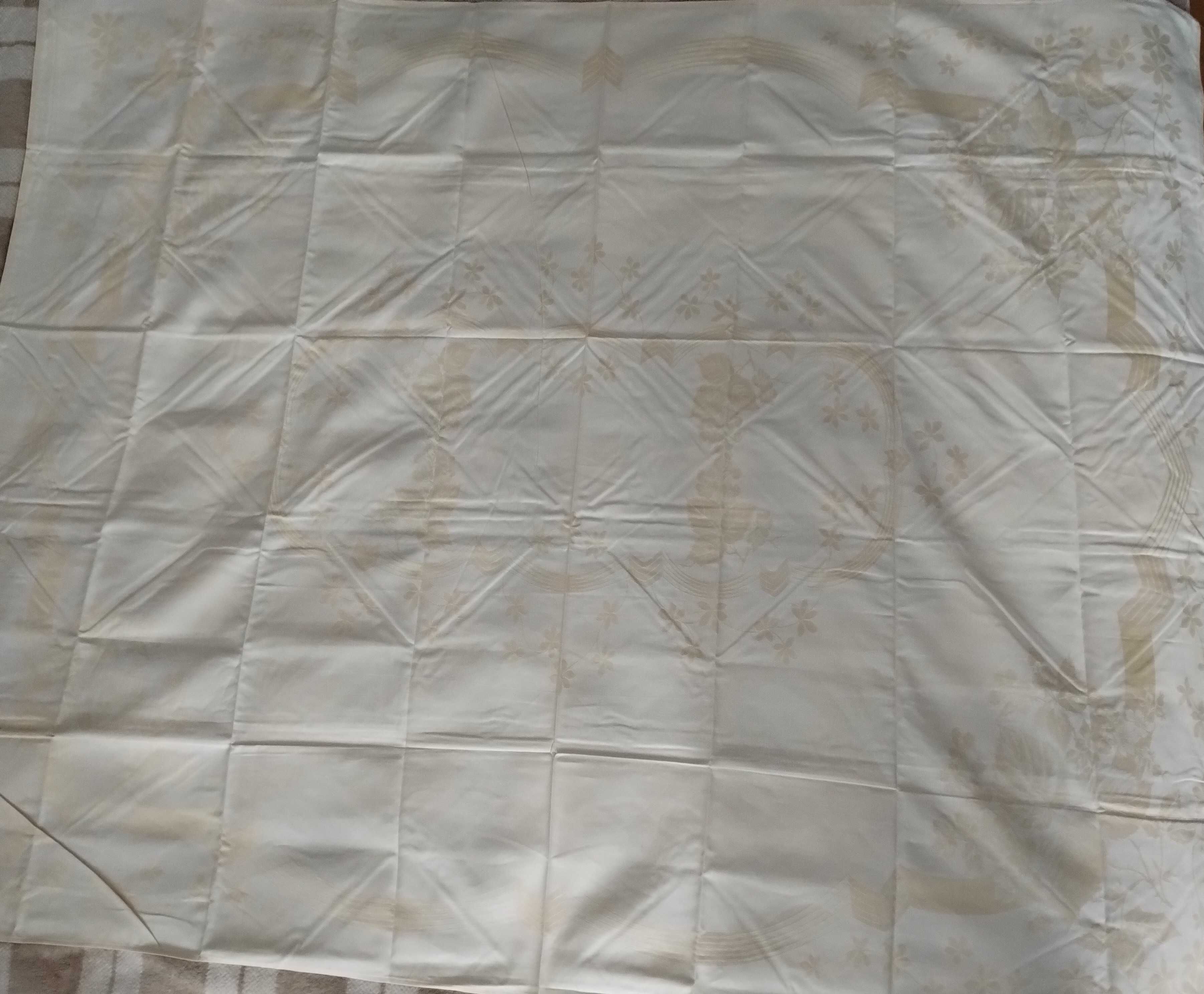 Покривки за маса - дълга , 100 % памук (160 х 120 см. и 130 х 46 см.)